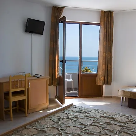 Ξενοδοχείο Bisser Obzor