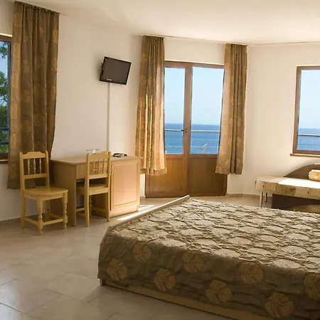 Bisser Ξενοδοχείο 2*