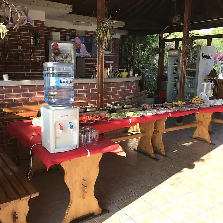 Bisser Ξενοδοχείο 2*