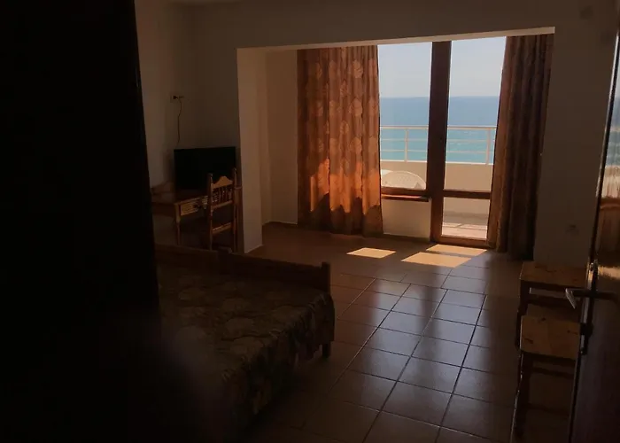 Bisser 2* 奥布佐尔