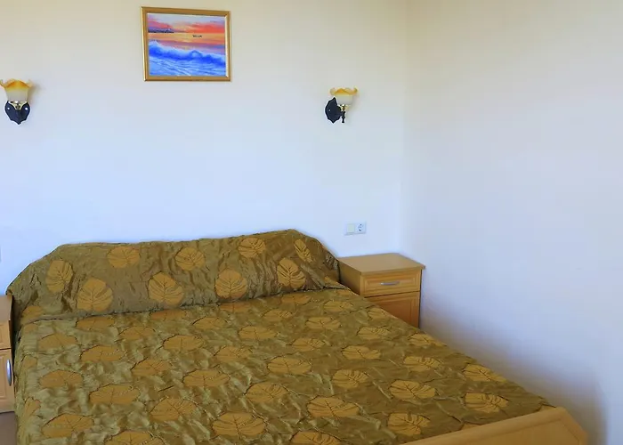 Bisser 2* 奥布佐尔